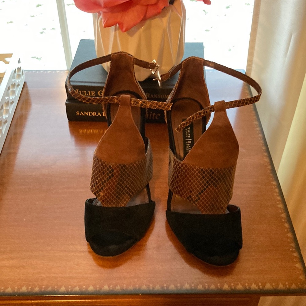 Two tone black and brown suede heels